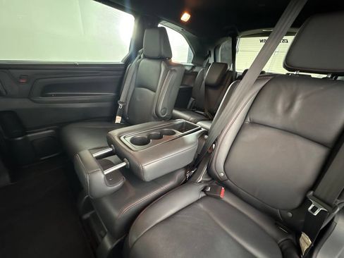 Used 2025 Honda Odyssey Sport-L image 42