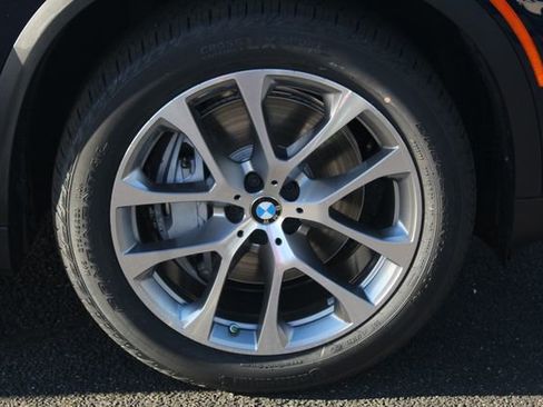 New 2026 BMW X5 xDrive50e image 11