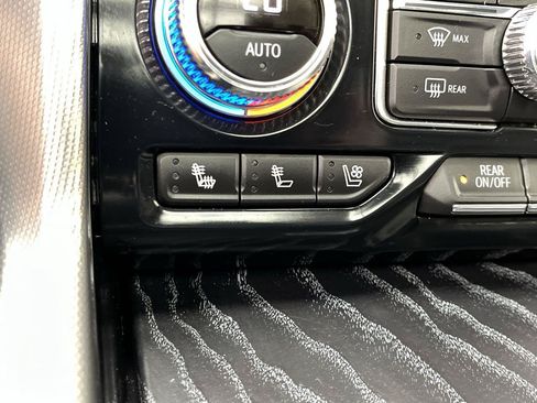 Certified 2023 GMC Yukon Denali w/ LPO, Floor Liner Package AWD/4WD image 25