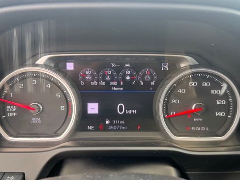 Used 2019 Chevrolet Silverado 1500 High Country w/ Technology Package image 26