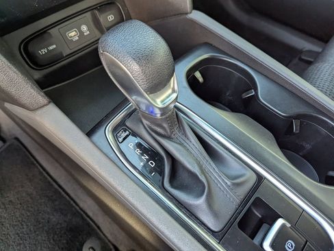 Used 2020 Hyundai Santa Fe SE w/ Cargo Package image 23