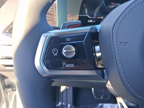 Used 2026 BMW i7 xDrive60 w/ Premium Package AWD/4WD image 14