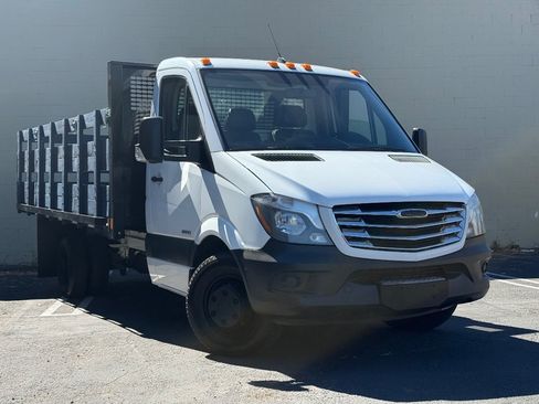 Used 2014 Freightliner Sprinter 3500 w/ Front Bench Seat Package RWD image 2