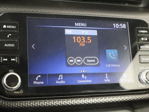 Used 2021 Nissan Kicks SV image 27