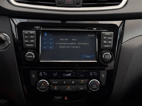 Used 2015 Nissan Rogue SV w/ SV Premium Package AWD/4WD image 39