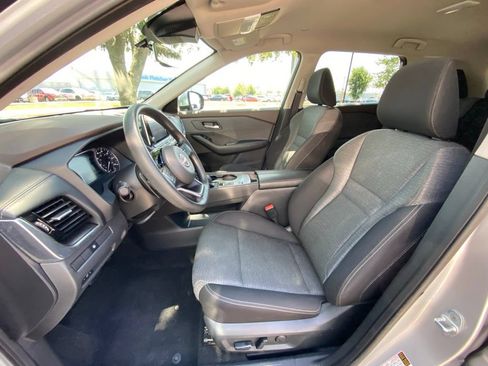 Used 2022 Nissan Rogue SV FWD image 28