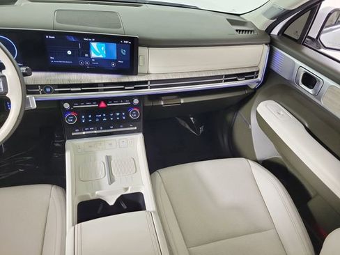 Used 2024 Hyundai Santa Fe Calligraphy FWD image 17