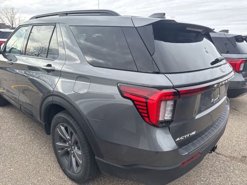 New 2026 Ford Explorer Active w/ Active Comfort Package image 15