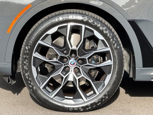 Used 2024 BMW X7 M60i w/ Executive Package AWD/4WD image 40