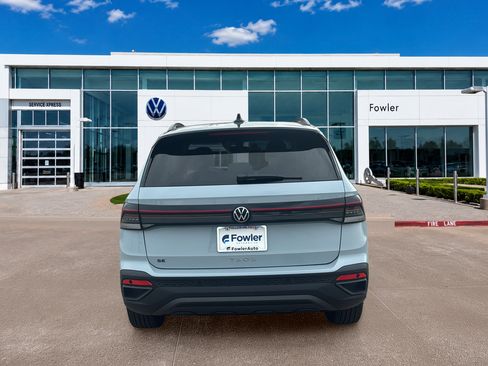 New 2026 Volkswagen Taos SE FWD image 6