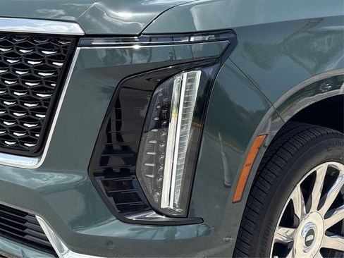 New 2026 Cadillac Escalade ESV 4WD image 14