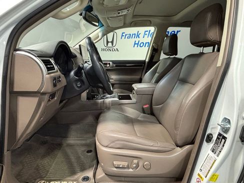 Used 2018 Lexus GX 460 w/ Navigation Package AWD/4WD image 11