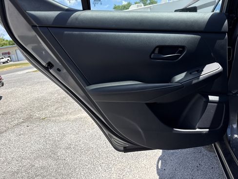 Used 2025 Nissan Sentra S image 27