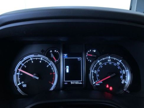 Certified 2020 Toyota 4Runner TRD Off-Road image 30