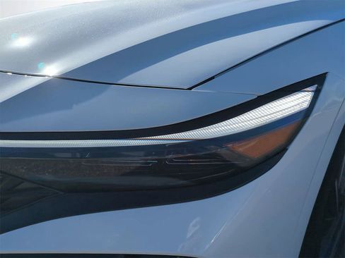 New 2026 Hyundai Elantra Limited image 10