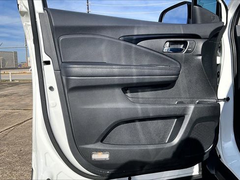 Used 2020 Honda Pilot Touring image 20