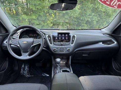 Used 2024 Chevrolet Malibu LT FWD image 34