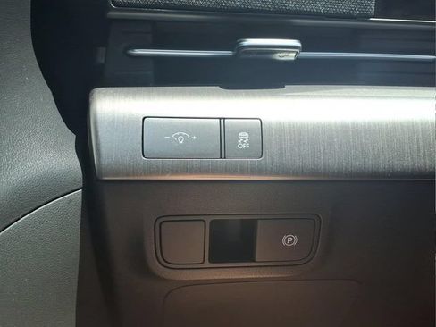 Certified 2024 Hyundai Kona SEL FWD image 29