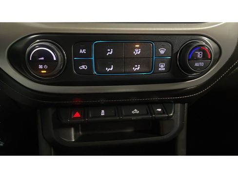 Used 2022 GMC Canyon Elevation image 13