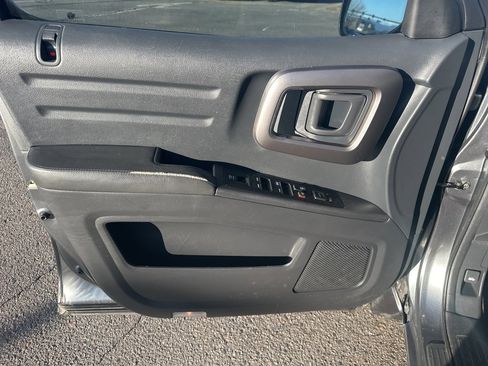 Used 2010 Honda Ridgeline RTL image 17