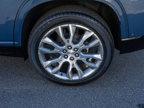 New 2026 GMC Acadia Denali w/ Super Cruise Package image 9