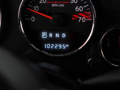 Used 2017 Jeep Wrangler Unlimited Rubicon AWD/4WD image 17