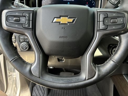 Used 2024 Chevrolet Silverado 2500 High Country w/ High Country Premium Package AWD/4WD image 30