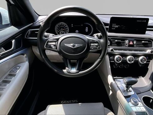 Used 2023 Genesis G70 2.0T RWD image 6