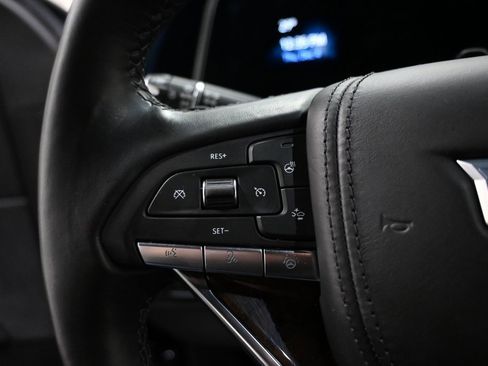 Used 2023 Cadillac Escalade ESV Sport Platinum image 17