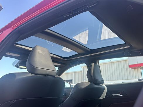 Used 2023 Toyota Crown Limited image 20