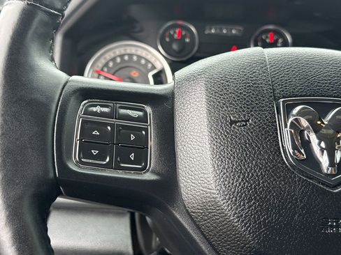 Used 2016 RAM 1500 Big Horn image 33