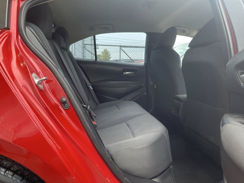 Used 2021 Toyota Corolla LE FWD image 25