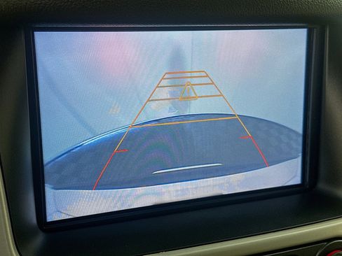 Used 2016 GMC Yukon SLT w/ Open Road Package AWD/4WD image 23