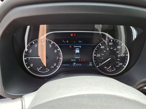 Certified 2024 Nissan Titan SV w/ SV Convenience Package AWD/4WD image 14