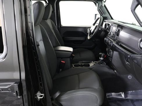 Used 2021 Jeep Wrangler Unlimited Sport image 28