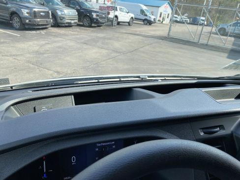 New 2026 Ford Transit 250 Low Roof RWD image 31