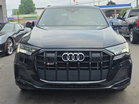 Used 2022 Audi SQ7 Prestige AWD/4WD image 2