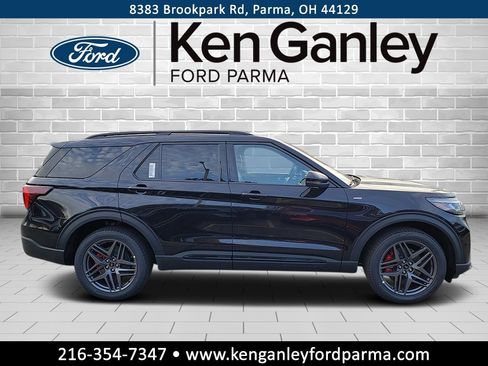 New 2026 Ford Explorer ST-Line w/ ST-Line Street Pack image 4