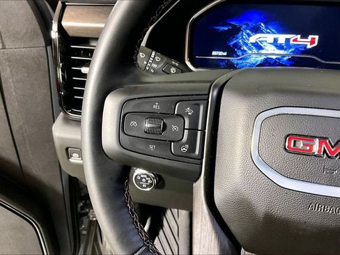 Used 2024 GMC Sierra 2500 AT4 w/ AT4 Premium Plus Package AWD/4WD image 13