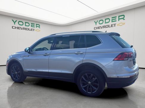 Used 2022 Volkswagen Tiguan SE AWD/4WD image 9