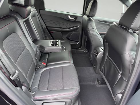 New 2026 Ford Escape ST-Line w/ Tech Pack #1 FWD image 30