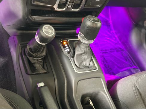 Used 2023 Jeep Wrangler Unlimited Sport AWD/4WD image 16