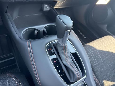 Used 2025 Honda HR-V Sport image 15