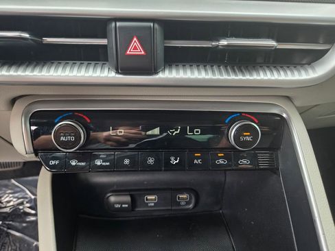 Used 2021 Kia K5 LXS FWD image 17