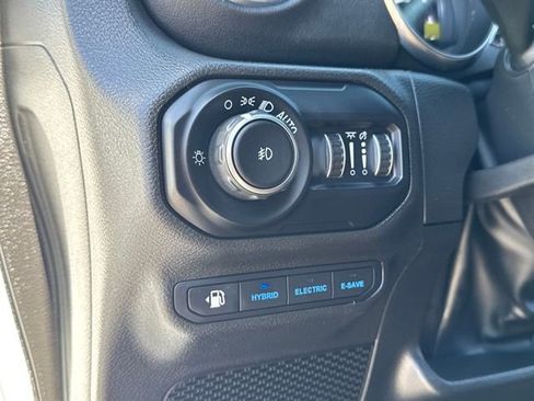 Used 2022 Jeep Wrangler Unlimited Rubicon 4xe image 6