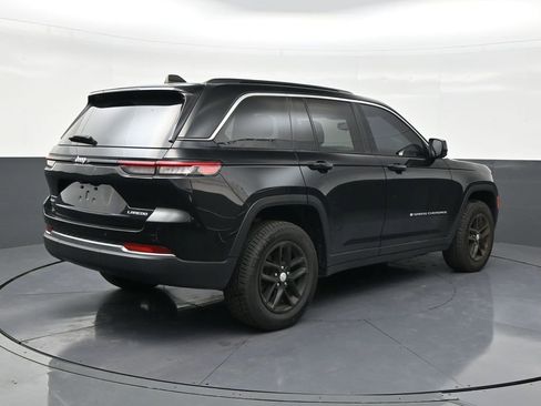 Used 2024 Jeep Grand Cherokee Laredo X w/ Luxury Tech Group I AWD/4WD image 5