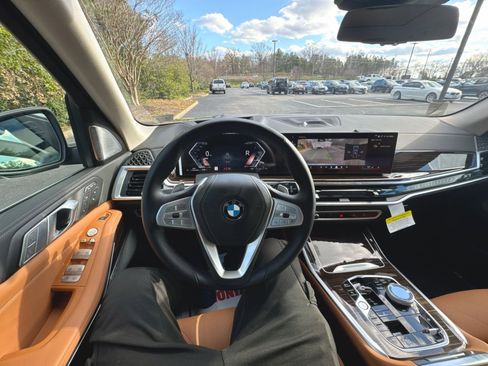 New 2026 BMW X7 xDrive40i w/ Executive Package image 18