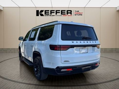 Certified 2022 Jeep Wagoneer Series III image 5