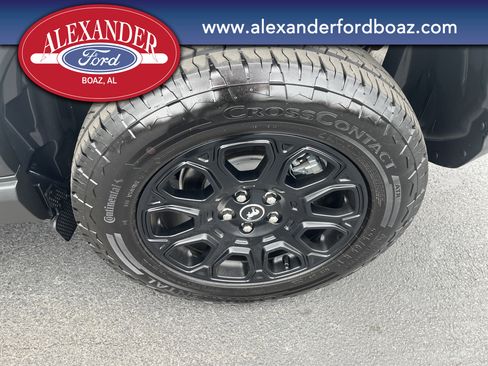 Used 2025 Ford Bronco Sport Badlands image 9