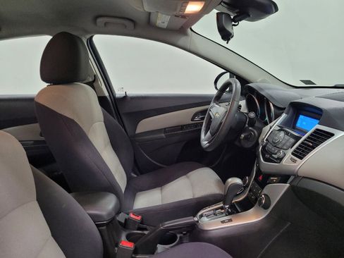 Used 2015 Chevrolet Cruze LS FWD image 21